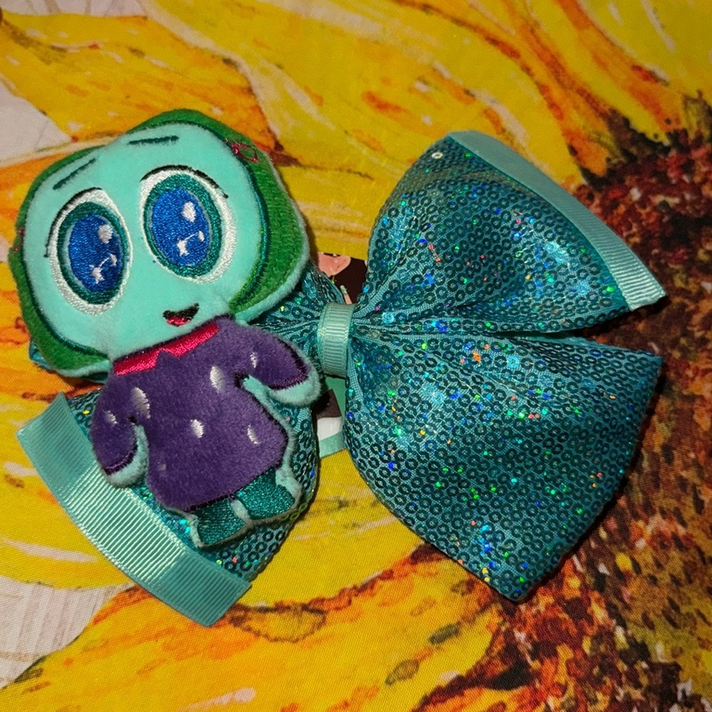 Inside out ENVY Hair Bow‎